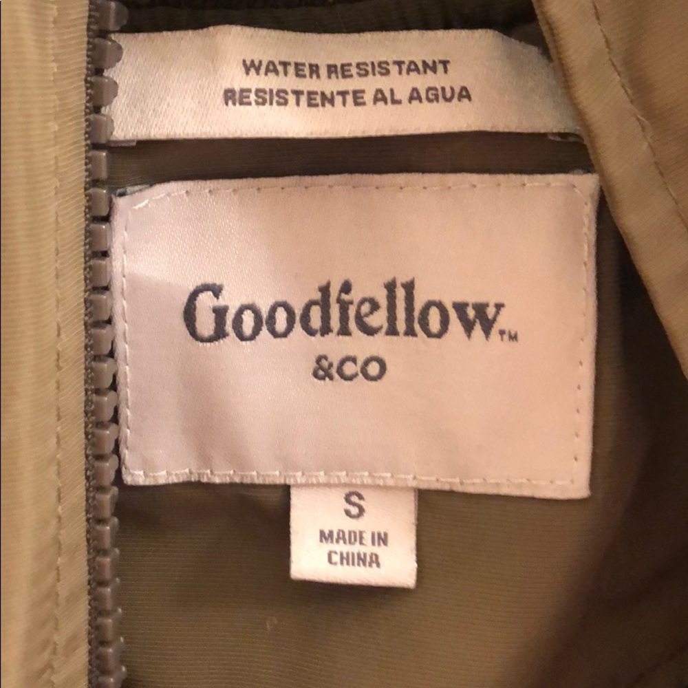 Good fellow and co zip up jacket